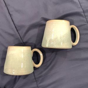 Set of 2 coffee mugs